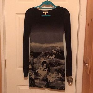 Long sleeve graphic dress